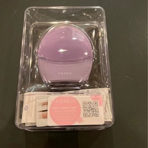 Foreo Luna 3 for Sensitive Skin with original box
